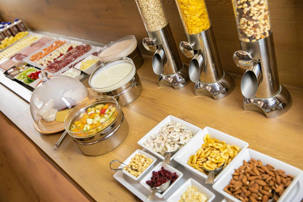Das Reinisch Hotel - Near Vienna Airport Schwechat Εξωτερικό φωτογραφία